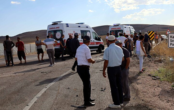 Kayseri De Feci Kaza Otomobil Ile Hafif Ticari Ara Arp T Bir Ki I