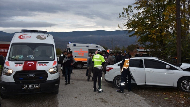 Kastamonu Son Haberler Tosyada D Karayolunda Cip Ile Otomobil