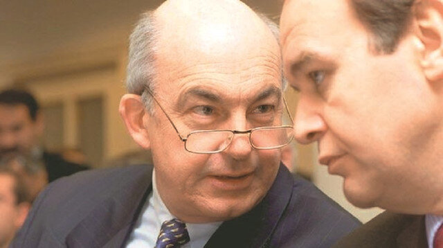 2001'deki vurgunda başroldeydi: Dolar vurgununu iyi bilirsiniz » Muhalif Yazar