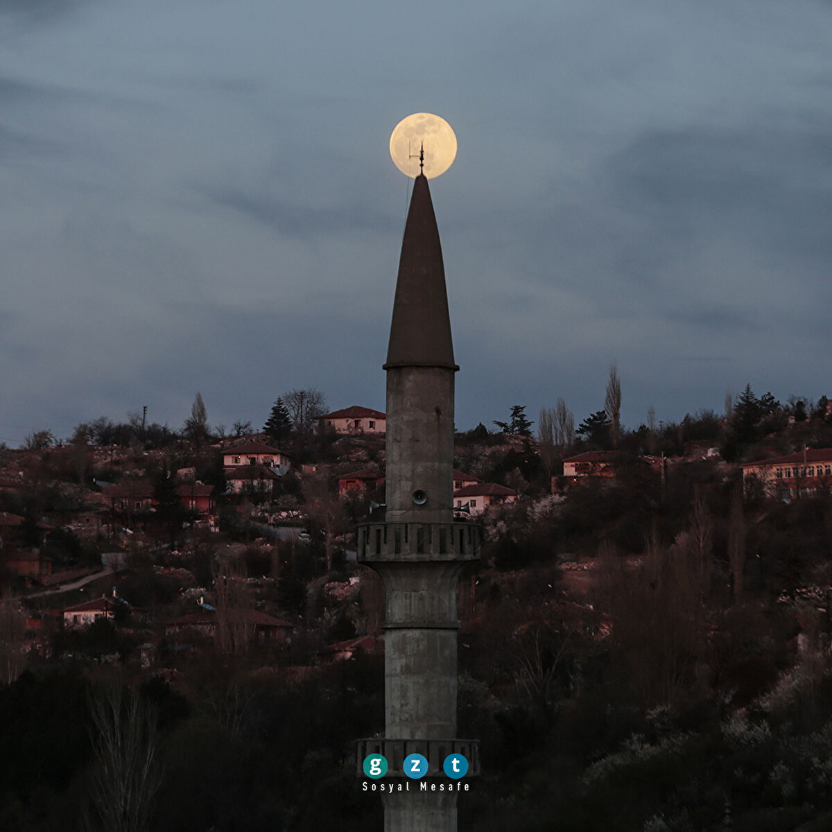 'Süper Ay' Ankara'dan gözlendi