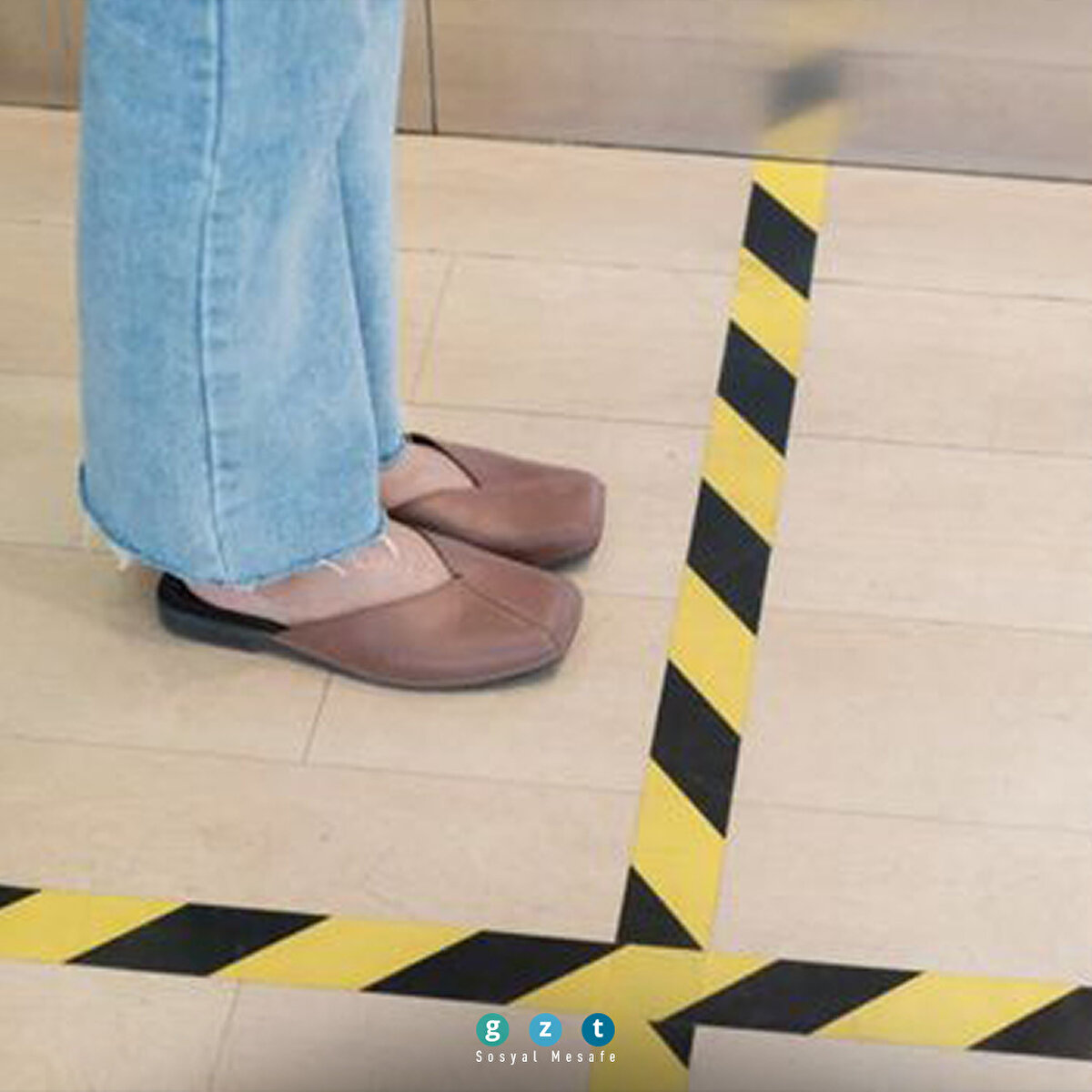 Ülkede, bazı iş yerlerinde asansör kullanımına da kısıtlama getirilmesi tavsiye ediliyor