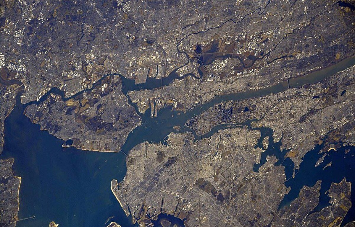 ISS’de görev alan NASA astronotları kimsenin sahip olmadığı bir manzaraya sahip.

