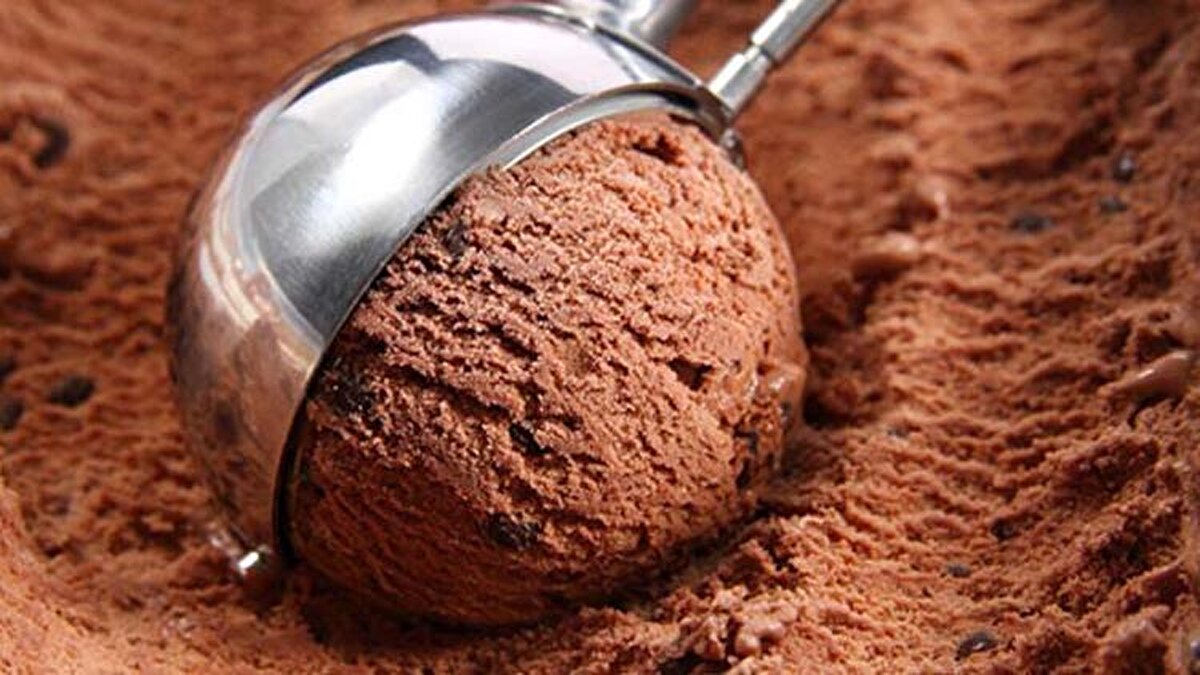 Ayrıca besin etiketi okunarak dondurmanın içerdiği şeker-enerji oranına dikkat edilmesi önem taşıyor. Dondurma tüketim sıklığı ve miktarının azaltılması çocuklarınızın gereksiniminden fazla şeker tüketmesinin ve obezite gelişim riskinin önüne geçecektir.