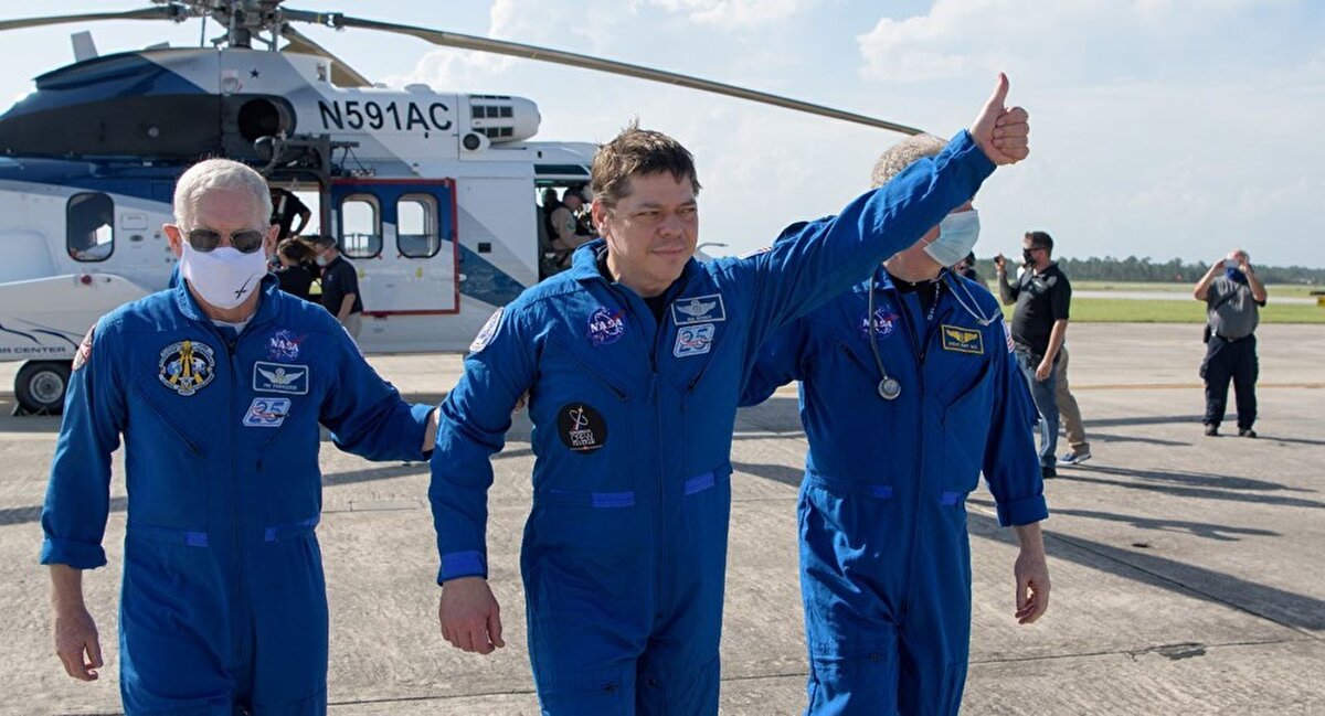 Öte yandan "Ticari Mürettebat Geliştirme Programı" kapsamında ISS'ye personel taşımak üzere, SpaceX'in yanı sıra Boeing de "CST-100 Starliner" uzay mekikleriyle test uçuşları yapıyor.