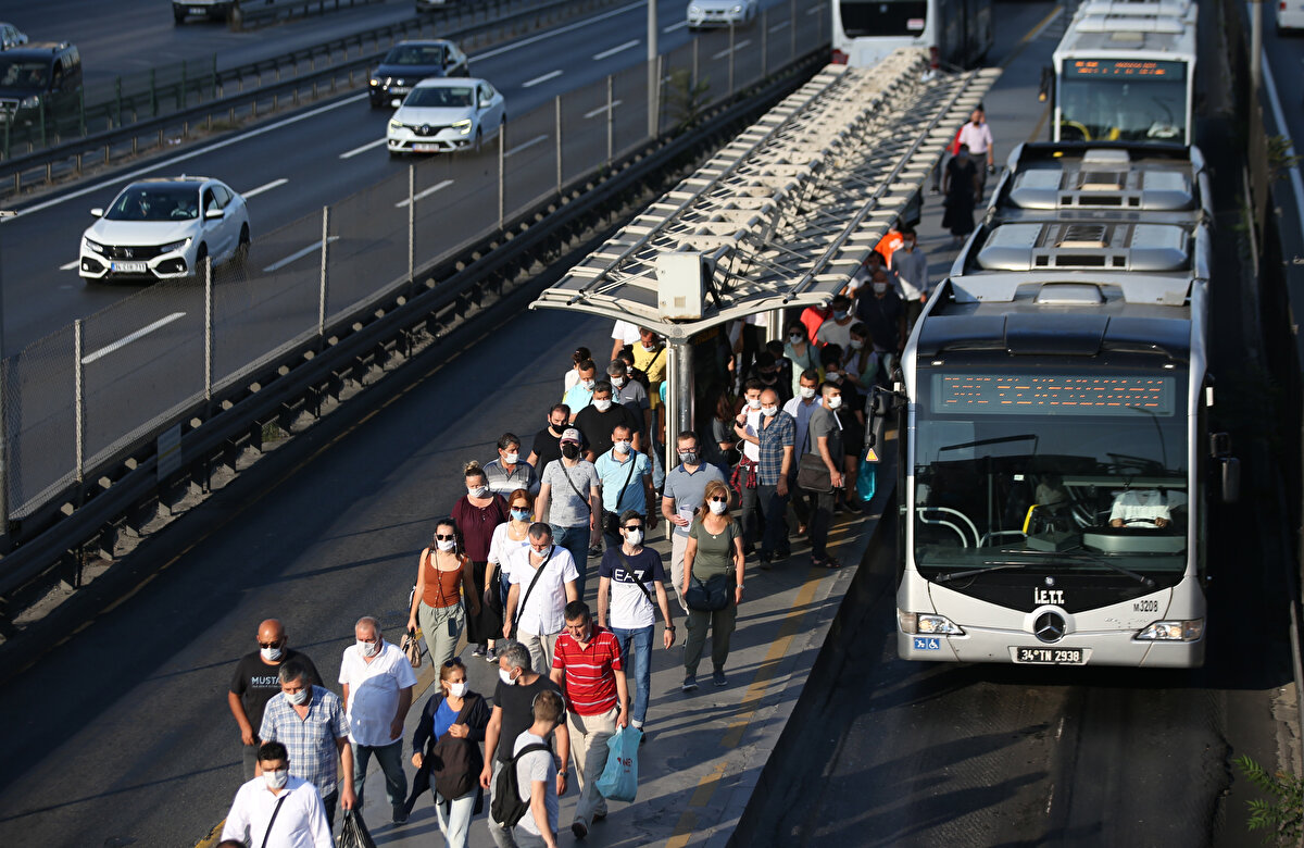 Avcılar, Esenyurt, Hadımköy gişelerde her iki yönün sakin ve akıcı olduğu gözlendi. Avcılar ve Büyükçekmece istikametinde de trafik akıcı.