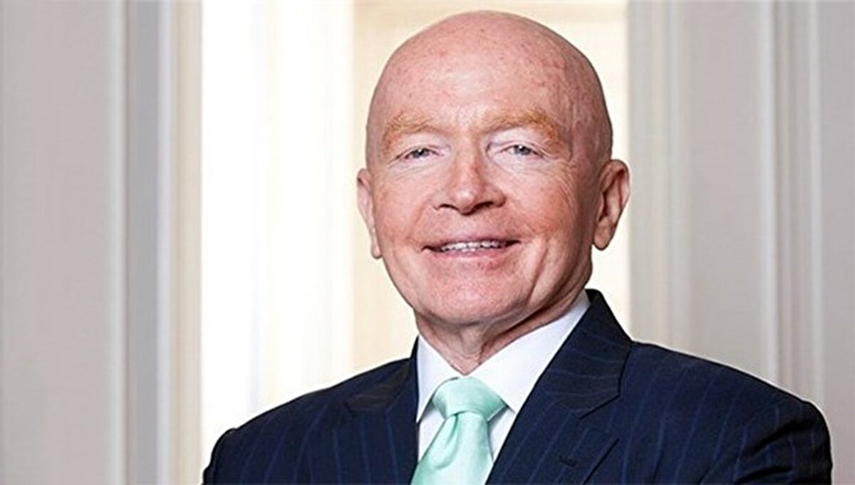 ABD'li ünlü yatırımcı Mark Mobius, altın alımı için doğru zaman olmadığını belirtti. Mobius şu anda güvenli yatırımın güçlü bilançoları olan hisse senetleri olduğunu ifade etti.