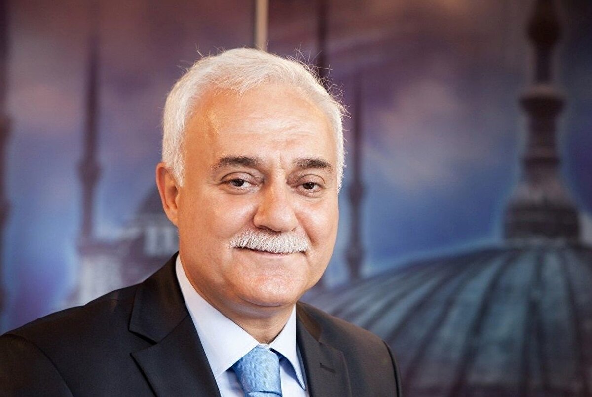 Osman Hatipoğlu ayrıca Nihat Hatipoğlu Hoca yoğun bakımda mı? sorusuna yanıt verdi. Nihat Hatipoğlu'nun sağlık durumu büyük bir merakla takip ediliyor.