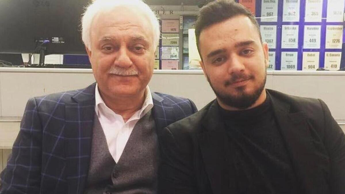 Sevgili dostlar. Evde karantinada olduğum odadan yazıyorum. Aslında çok dikkatli olmama rağmen koronaya yakalandım. Doktorların teşhisi böyle. Süreçle ilgili birkaç uyarıda bulunmak istiyorum en azından, belki size faydası olur.