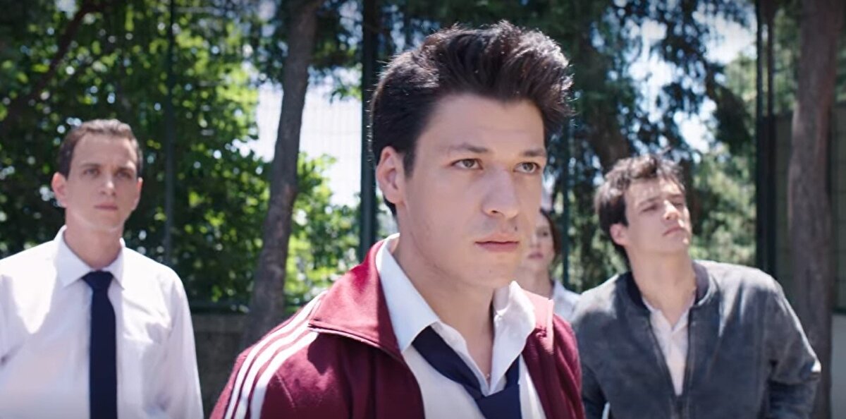 Kubilay Aka, korona virüs testinin pozitif çıkmasının ardından soyal medya hesabından, Sıkıntı yok bu COVID kime bulaştığını bilmiyor diye yazdı.