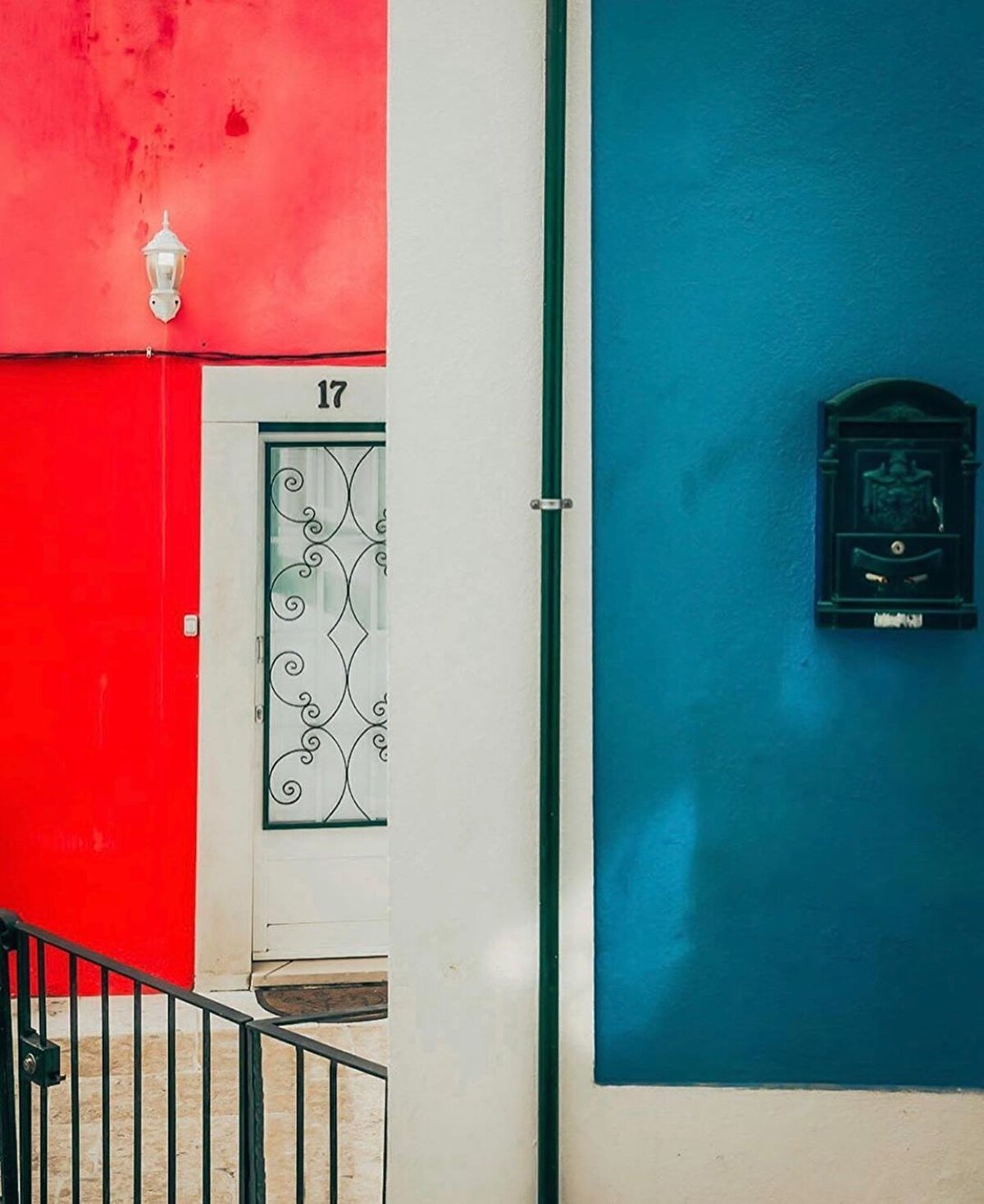 😍 İstanbul gibi yedi tepeye kurulu Lizbon, Avrupa'nın en afili şehirlerinden. Sahip olduğu tarihsel mirasın yanı sıra, barındırdığı hayat tarzıyla muhteşem bir şehir. ⠀