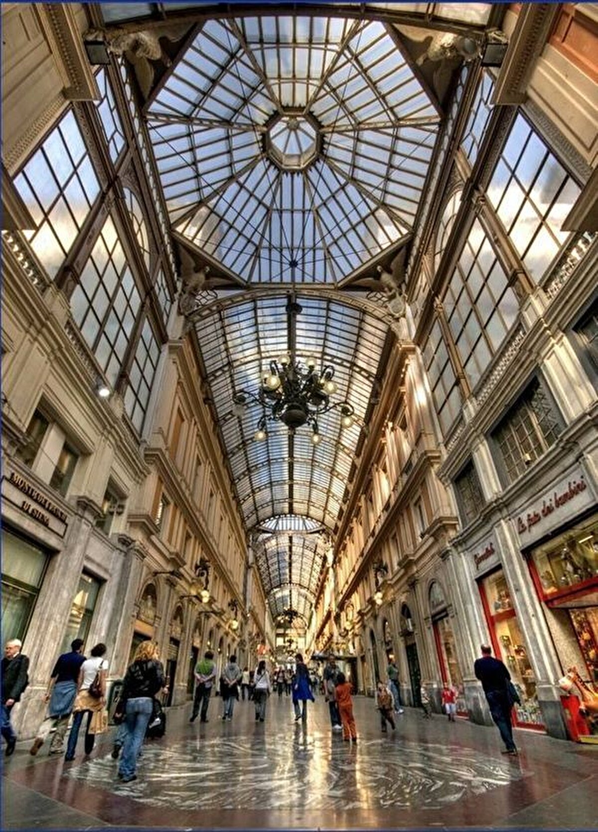 Mazzini Galerisi, İtalya, 1930.