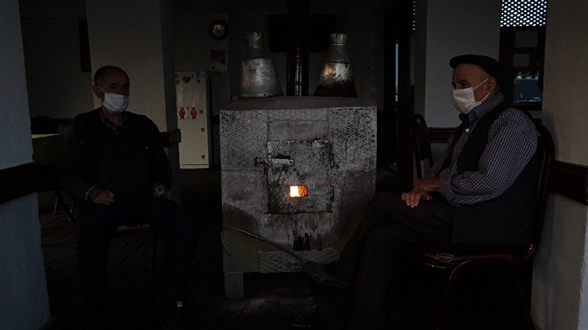 Yaklaşık 1000 rakımlı 500 kişinin yaşadığı köyde, her çeşit ve sebze ve bakliyatın yetiştiriliyor.