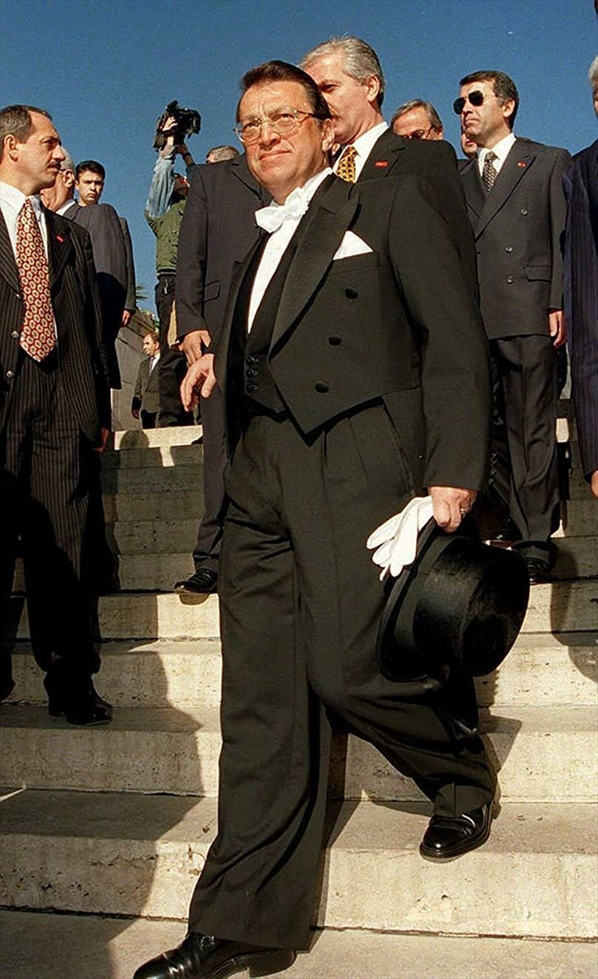 2017 yılında Yılmaz ailesi büyük bir acı yaşadı. Mesut Yılmaz'in büyük oğlu Yavuz Yılmaz yaşamına son verdi. Mesut Yılmaz 2019 yılında akciğerinde kanser tespit edilmesi nedeniyle ameliyat olmuştu. Bu yıl mayıs ayında da beyin sapındaki tümor nedeniyle bir operasyon geçirmişti.