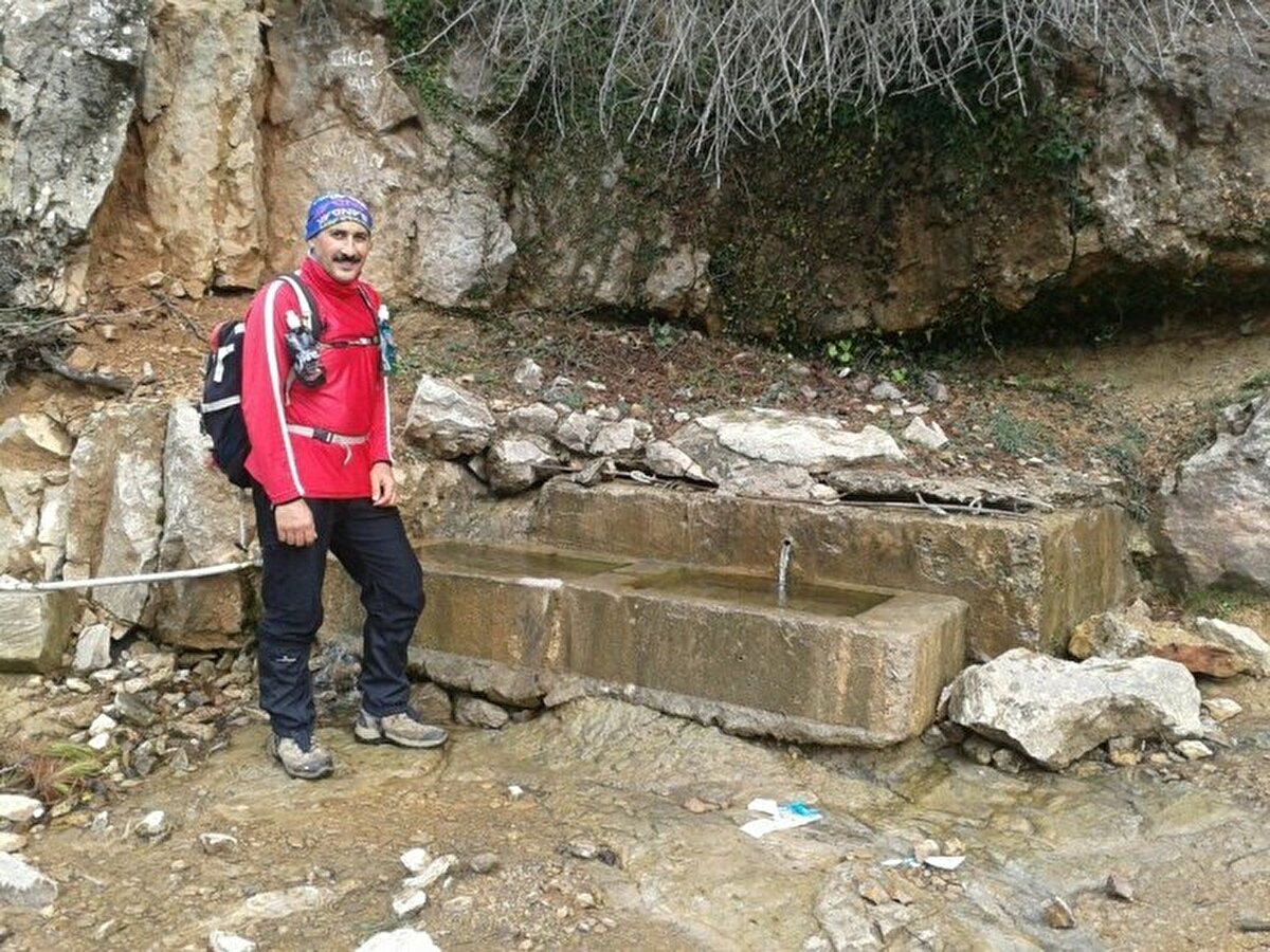 Özellikle zirveye yakın bir yerde gördüğü bir cipin kendisini hayrete düşürdüğünü kaydeden Cennet, şunları söyledi:
