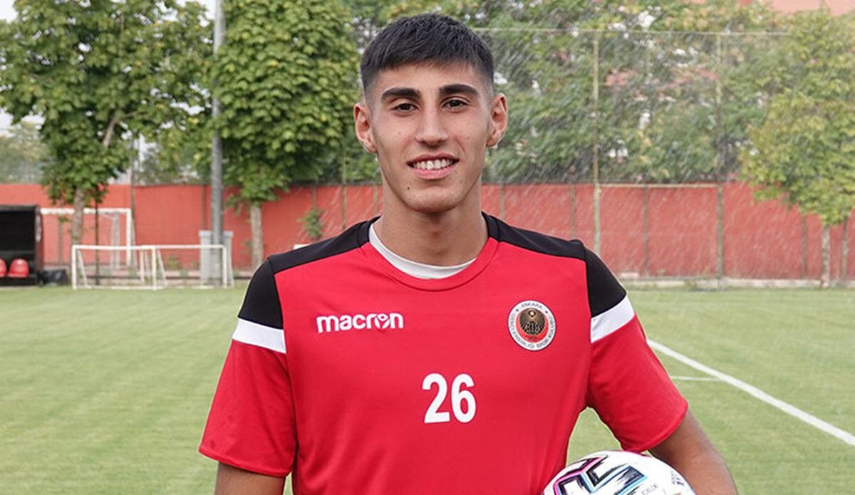 Gen&#231;lerbirliği: G&#246;khan Altıparmak – Yaş: 19