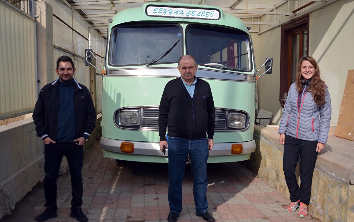 Otobüsün bakımlarını genellikle kendisinin yapmaya çalıştığını söyleyen Çelebi, "Bakımları da biraz masraflıdır. Her şeye rağmen gözümüz gibi bakıyoruz.  En son rahmetli babam, amcam ve arkadaşları 2 defa bu otobüsle hacca gittiler. Türkiye'de 3 tane olan bu araç babamdan bize emanet kaldığı için çok kıymetlidir. Hiçbir şekilde satmayı düşünmüyorum. Otobüsümü çocuklarıma emanet edeceğim" diye konuştu.