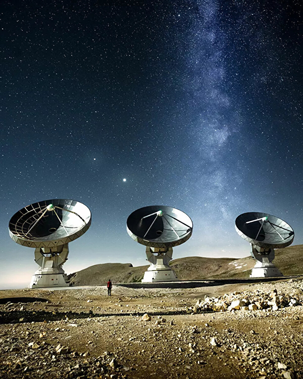 Agora 2020 Yılının En İyi Fotoğrafları Yarışması'nın finalist listesine giren Fransız fotoğrafçı Mathēo'nun Gökyüzü İzleyicileri isimli çalışması.