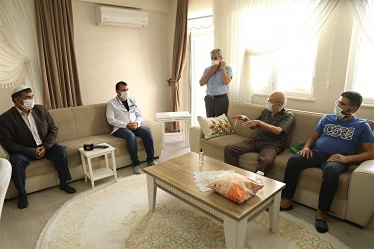 11- Evlerde gün, mevlit, taziye, yılbaşı kutlaması gibi insanların bir araya geleceği etkinlikler yapılamayacak.