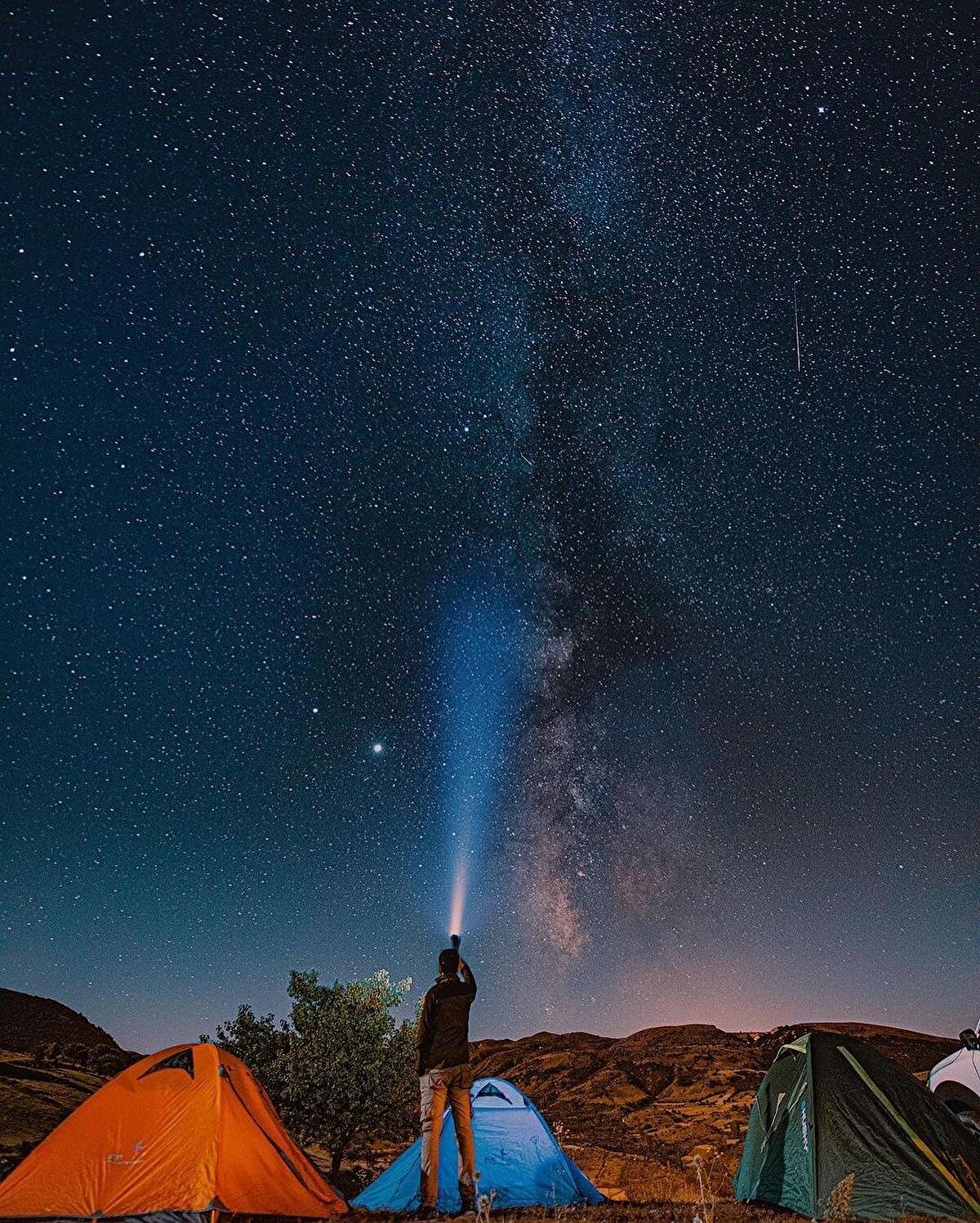 İstanbul'daki bir semte de Aksaray adı bu nedenle verilmiştir. Kanuni Sultan Süleyman zamanına kadar Aksaray, Karaman eyaletine bağlı bir kazadır. Kanuni devrinde Konya’ya bağlı bir sancaktır. Cumhuriyet dönemine kadar bu şekilde kalmıştır. 1989 yılında Niğde'den ayrılarak il hâline gelmiştir.⠀