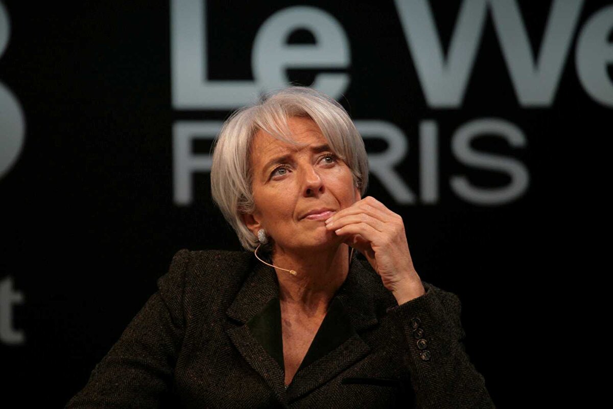 Lagarde, ikinci sırada yer aldı. Christine Madeleine Odette Lagarde, Fransız avukat ve politikacı. 1 Kasım 2019 tarihinden itibaren Avrupa Merkez Bankası Başkanı olarak görevini sürdürüyor.