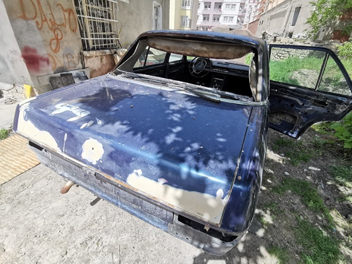 Aksoy'un hedefi ise ilerleyen dönemde garajını İç Anadolu Bölgesi'nde küçük bir araç müzesi haline getirmek.