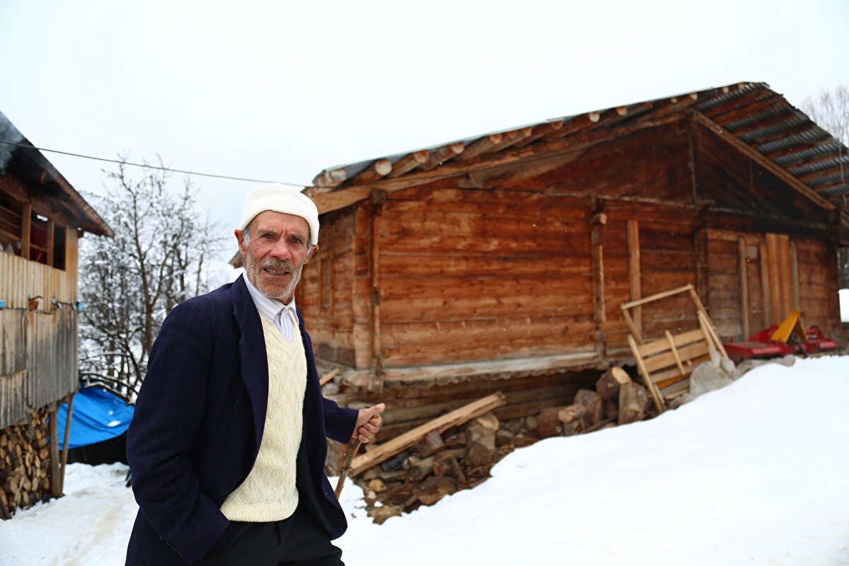 Komşuluk ilişkilerinin üst düzeyde olduğu köyde, corona virüs nedeniyle ev ziyaretleri de yapılmıyor.
