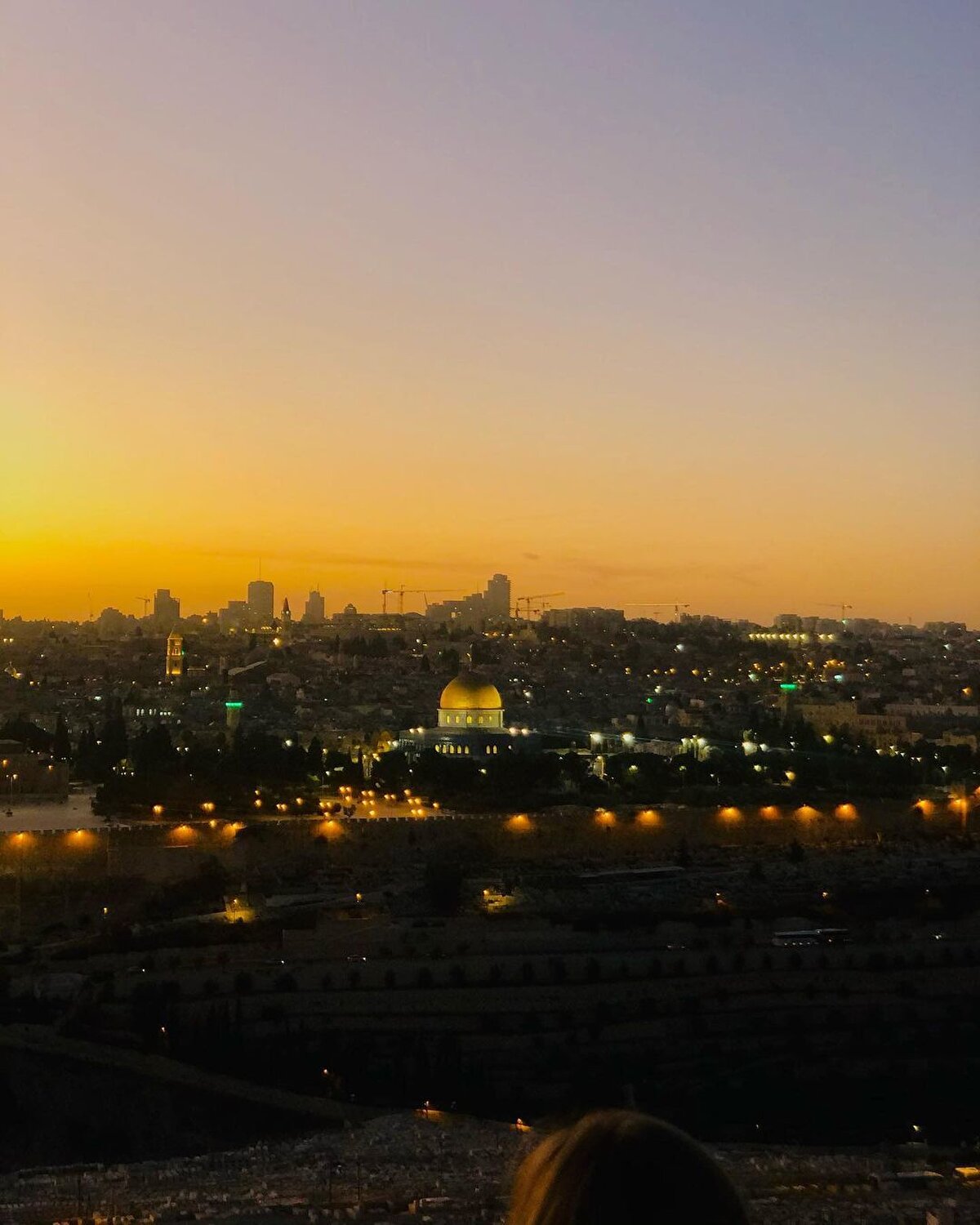 ⚠ Her Kudüs ziyaretçisinin dikkat etmesi gereken en mühim konu, şehri gezmeye çıkmadan önce pasaportunun çantasında olup olmadığını kontrol etmek.⠀