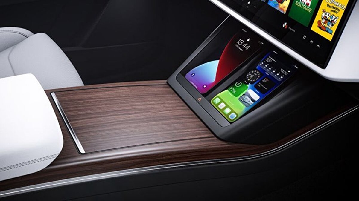 Aracın yeni tasarımında ahşap detaylara da yer veriliyor.