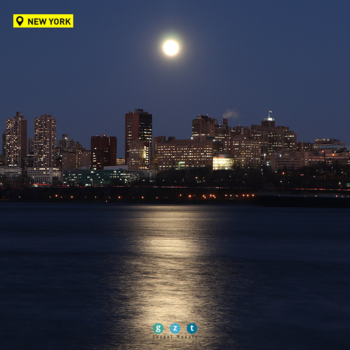 ABD'de ''Kurt Ayı'' olarak da isimlendirilen yılın ilk dolunayı, New York kentindeki Brooklyn Köprüsüyle güzel görüntü oluşturdu.