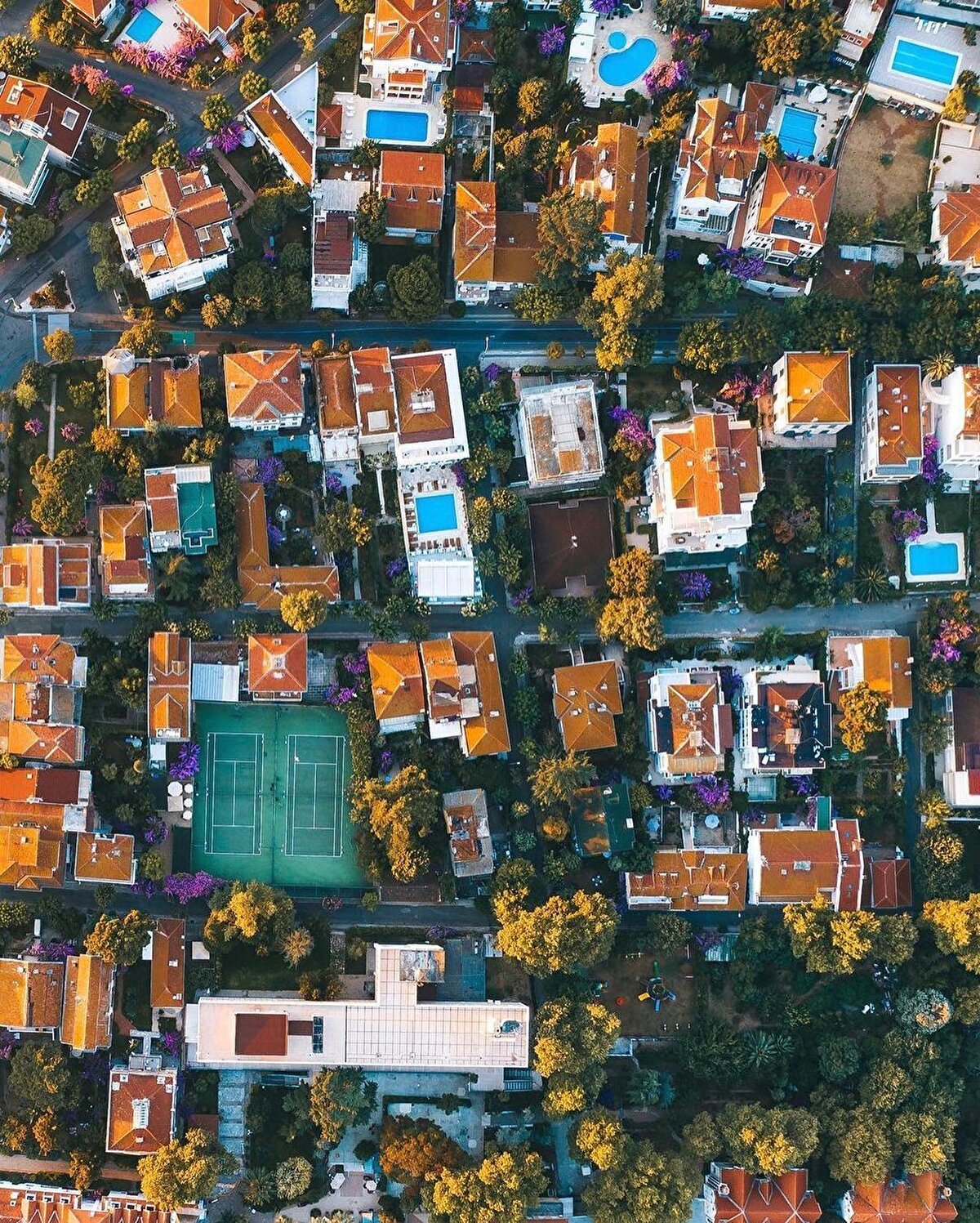 Bu efsanenin günümüzde de canlı kalmasında ritüellerin payı büyük gibi görünmekte. Her yıl özellikle Hristiyanlar için özel sayılan 23-24 Nisan’da yokuşu çıplak ayakla tırmanan ziyaretçiler çitlere dilek ipini bağlar ve tepeye kadar ipi koparmadan çıkar. Rivayeti birebir uygulayan ziyaretçilerin dileklerinin gerçek olacağına inanılır. ⠀