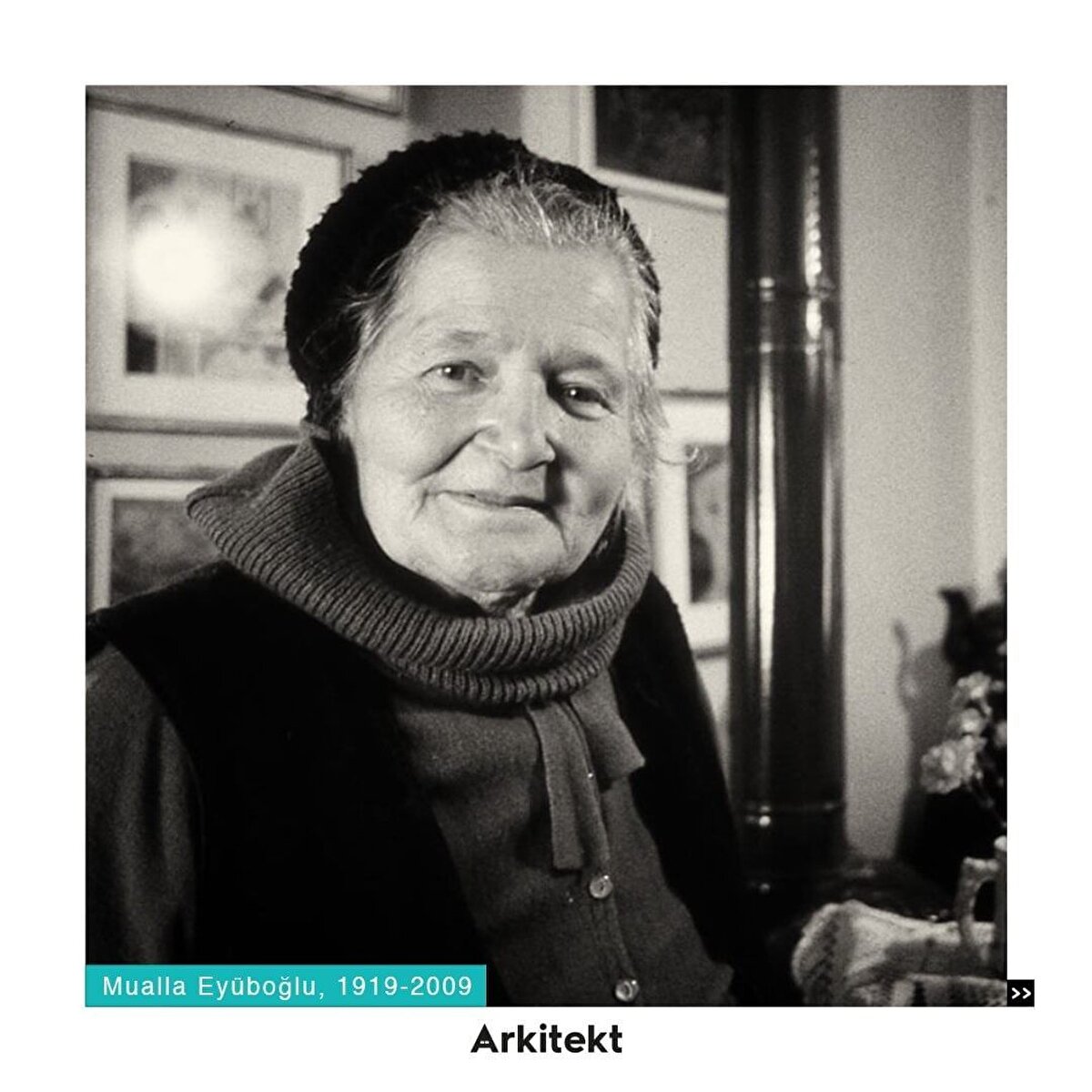 📍 Mualla Eyüboğlu: ✍🏼 Projeleri: -Köy Enstitüsü'nde mimar ve inşaat sorumlusu olarak çalıştı.
-Topkapı Sarayı'nda 1959-1971 yılları arasında süren restorasyonu üstlendi.