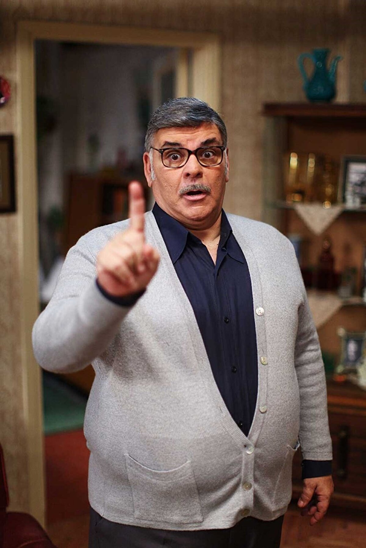 Rasim Öztekin kimdir?