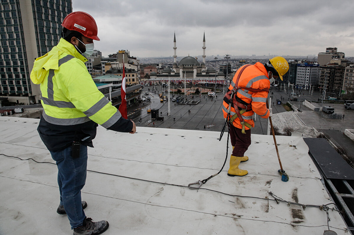 Toplam 95 bin metrekare inşaat alanı bulunan AKM'de, 4 bodrum, zemin ve 9 kat içerisinde 2 bin 40 kişi kapasiteli opera salonu, 805 kişilik bir tiyatro salonu, buralara ait sahne, kulis odaları, fuaye alanları, atölye ve depo alanları, bale çalışma salonları, solist ve orkestra çalışma odaları, kayıt stüdyosu ve prova salonları, sanat galerileri ve sergi salonları yer alacak.
