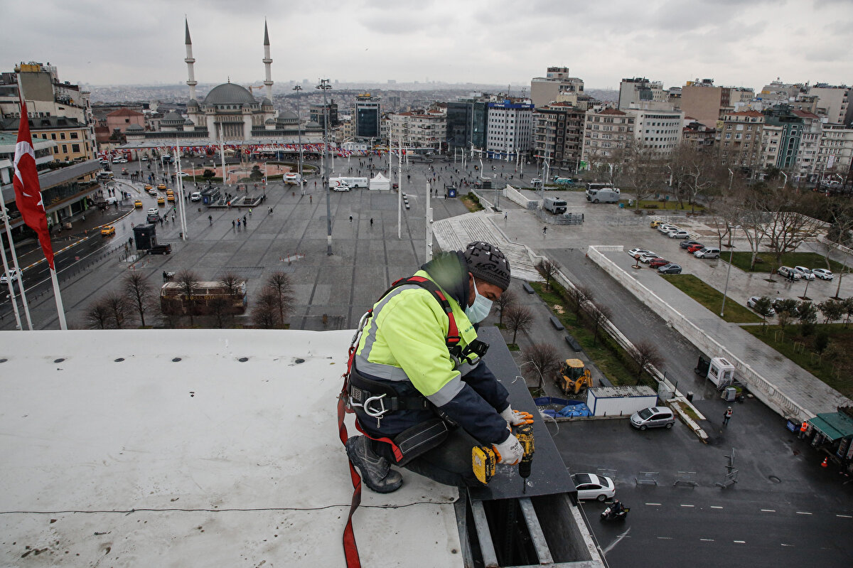 Fayans zeminlerin yapımında sona gelinen tuvaletlerde ise çalışmalar tamamlanmak üzere.