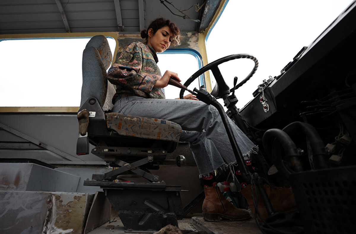 Alkan, otobüsün aydınlatması, yatak ve bazası, donanımı ve yan çıtaları için bazı firmaların sponsor olduğunu kaydetti.

