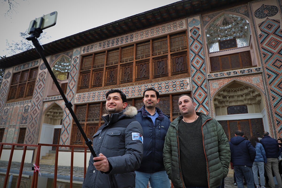 Şeki, yerel turistlerin de gözde mekânıdır.
