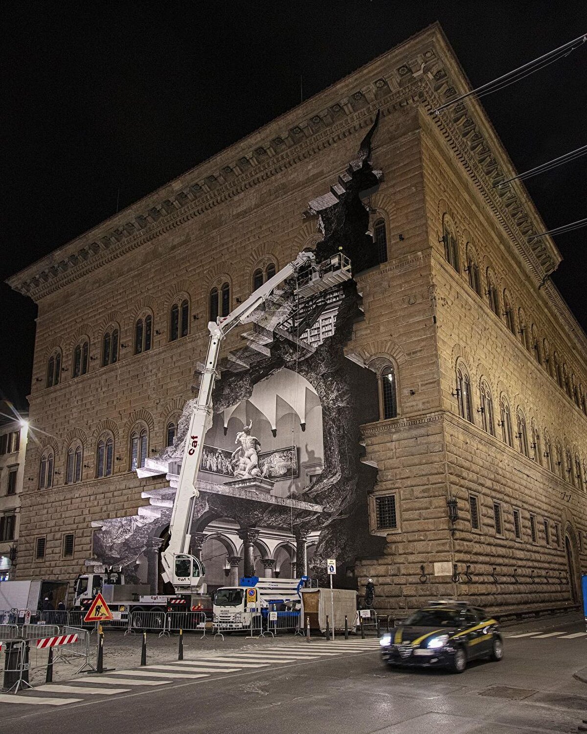 Sanatçı JR'ın 'yara' isimli eseri.