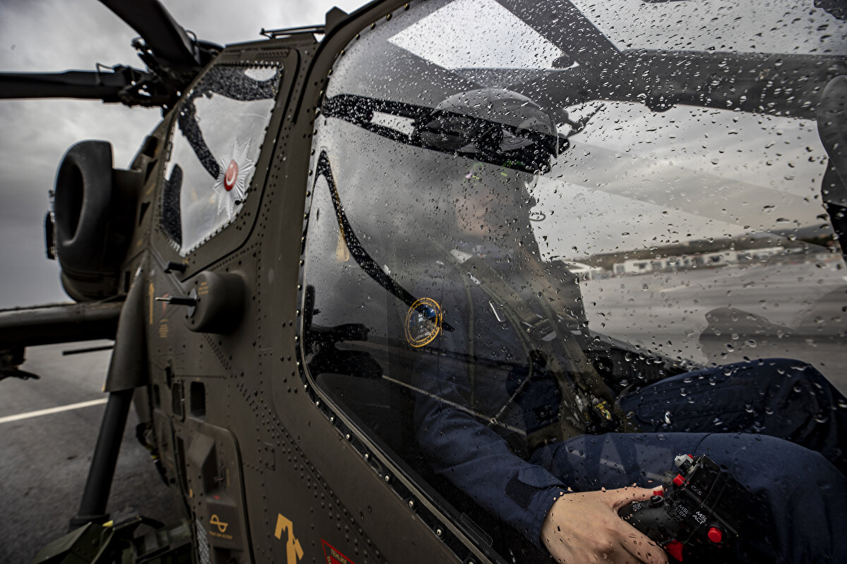 14 metre 60 santim uzunluğa ve 3 metre 95 santim yüksekliğe sahip helikopter, paller ile gövdenin yakın olmasının da etkisiyle üstün bir manevra kabiliyeti gösteriyor.
