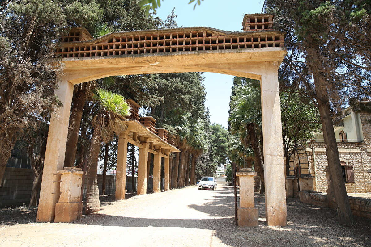 Yeşilçam'ın başta Kibar Feyzo olmak üzere birçok filminin çekimlerinin yapıldığı Hatay'ın Reyhanlı ilçesine bağlı Kavalcık (Harran) Mahallesi'ndeki tarihi konak restore edilerek sinema müzesine dönüştürülecek.  