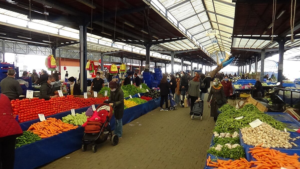 Bu tablo kentte yaşayanları endişelendirirken, İl Umumi Hıfzıssıhha Kurulu toplanarak ek terbirler aldı. İl Umumi Hıfzıssıhha Kurulu, işyerlerine, verilen hizmet dışında ziyaretler ve ikramlar yasakladı.

