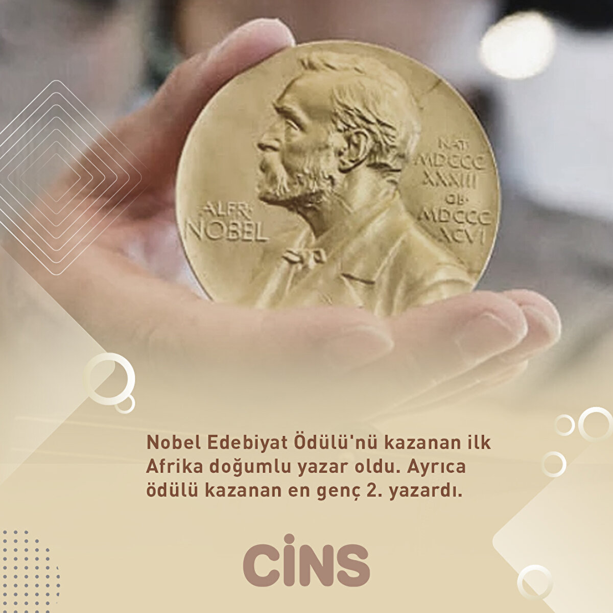 Nobel Edebiyat Ödülü'nü kazanan ilk Afrika doğumlu yazar oldu. Ayrıca ödülü kazanan en genç 2. yazardı.