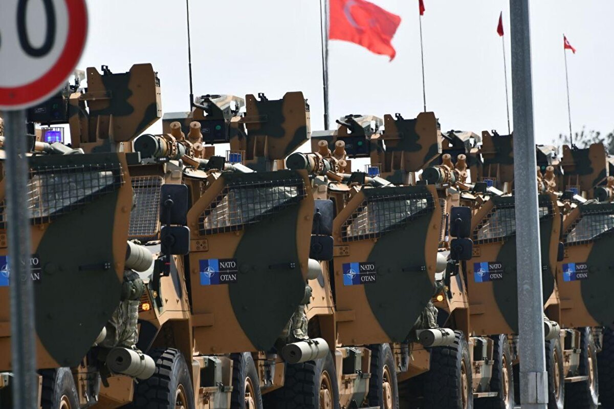 ABD Avrupa Ordusu Komutanlığının, Belçika, Almanya ve Hollanda'da konuşlu bulunan kuvvetleri ve ABD'den intikal edecek hava indirme unsurlarıyla katıldığı tatbikatta NATO ülkeleri ve ortak ülkeler de milli kuvvetleriyle yer alıyor.

Tatbikatın caydırıcılık olarak adlandırılan birinci safhasının ilk aşamasında ABD Avrupa Ordusu Komutanlığı, Müşterek Kara Unsur Komutanlığı görevini alarak harekattaki kuvvetlerin Estonya, Bulgaristan ve Romanya'ya intikal etmesine yönelik faaliyetleri koordine ediyor. 1-14 Mayıs’taki tatbikatın bu safhası Bulgaristan, Kanada, Estonya, Almanya, İtalya, Polonya, Hollanda, Romanya, İspanya ve İngiltere’nin katılımıyla Estonya, Bulgaristan ve Romanya'da icra ediliyor.