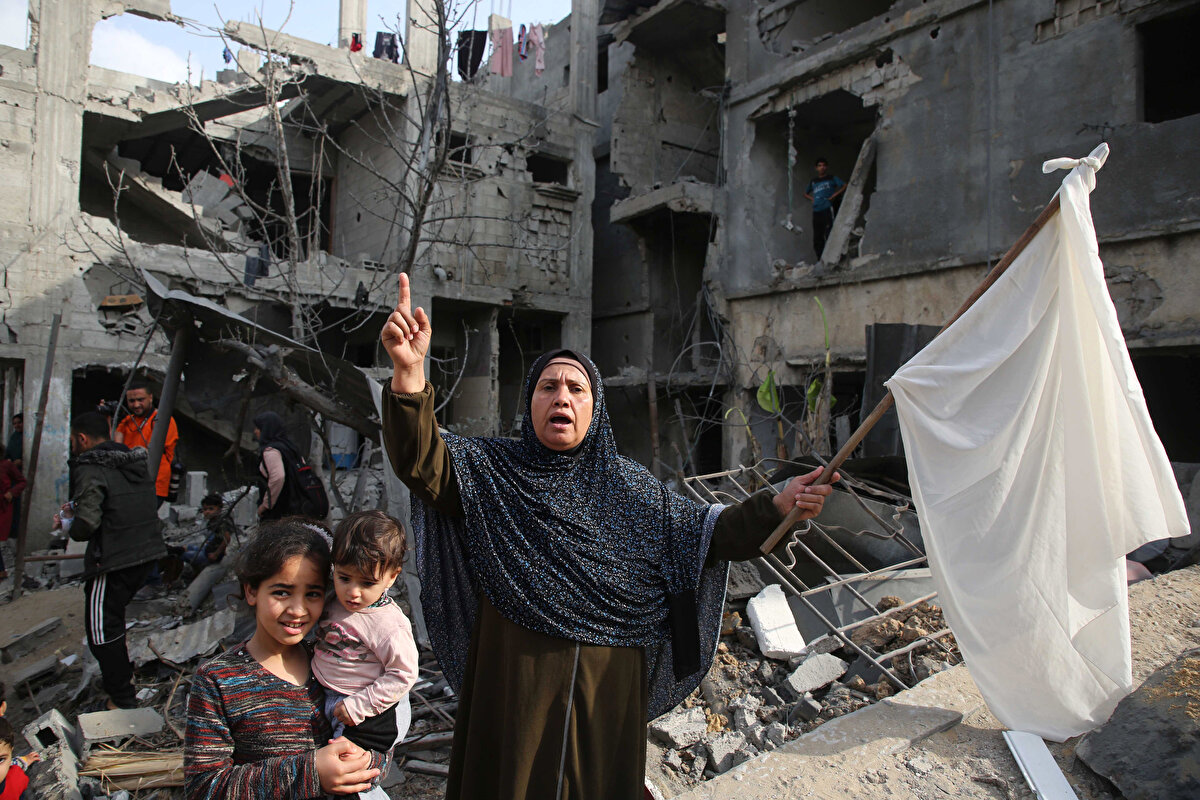 Öte yandan, İsrail ordusunun abluka altındaki Gazze Şeridi'ne 10 Mayıs'ta başlattığı saldırılar nedeniyle yaşamını yitiren Filistinlilerin sayısı 243'e ulaştı.


