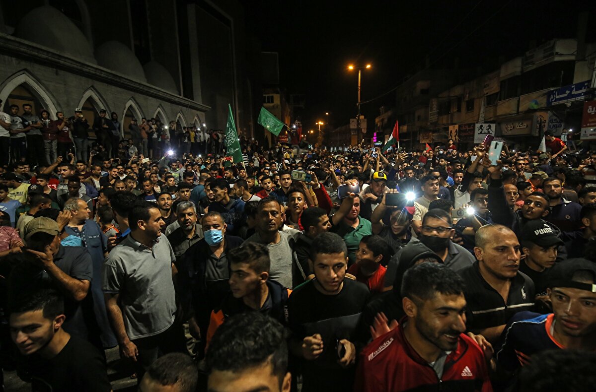 İsrail ile Hamas arasında varılan, karşılıklı ve eş zamanlı olması kararlaştırılan anlaşma, 02.00'de yürürlüğe girmişti.