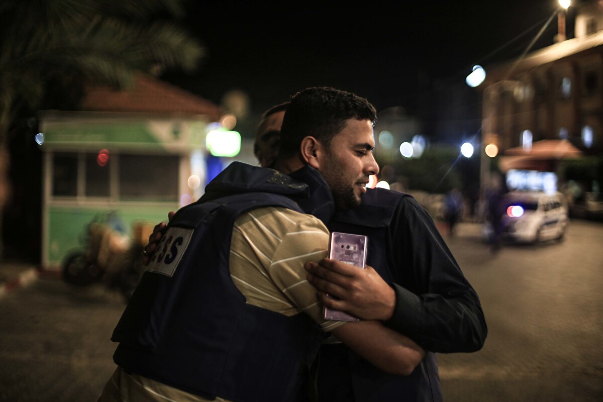 İsrail savaş uçakları ateşkese bir saat kala Gazze Şeridi'ne yönelik saldırılar düzenlemeye devam etmişti. İslami Cihad Hareketi'nin silahlı kanadı Kudüs Seriyyeleri de saldırılara karşılık Gazze çevresindeki bölgelere roket attıklarını açıklamıştı.