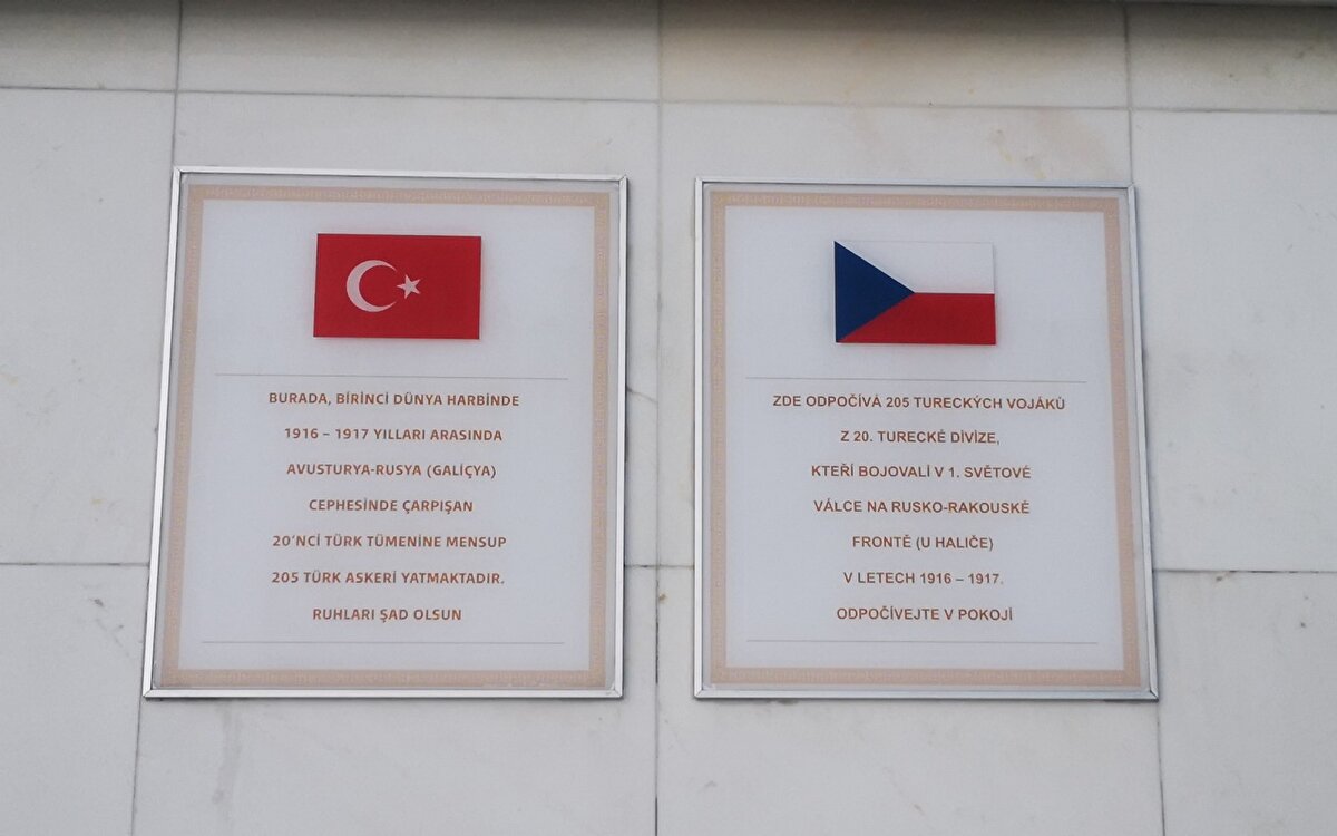 Türkiye'nin Prag Büyükelçisi Egemen Bağış'ın talimatıyla Çekya sınırları içerisinde kalan Pardubice, Hodonin ve Valasske Mezirici şehirlerindeki arşivler ve müzeler ile iletişime geçilerek kapsamlı çalışmalar başlatıldı. Mevcut 3 Türk Şehitliğinde bulunan mezarların ve anıtların bakımı da düzenli olarak yapılıyor.