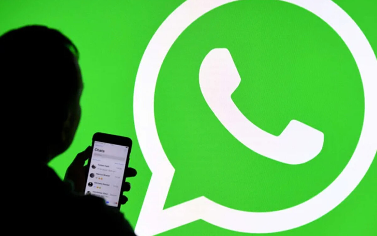 Dünyanın en popüler anlık mesajlaşma uygulaması WhatsApp sesli iletişimde de yeni bir adım atıyor.Söz konusu özelliğin yakında Android ve iOS'un beta sürümlerine geleceği bildirildi.  Geçtiğimiz günlerde WhatsApp masaüstü uygulaması için sesli ve görüntülü arama desteği vermeye başladığını duyurmuştu. 