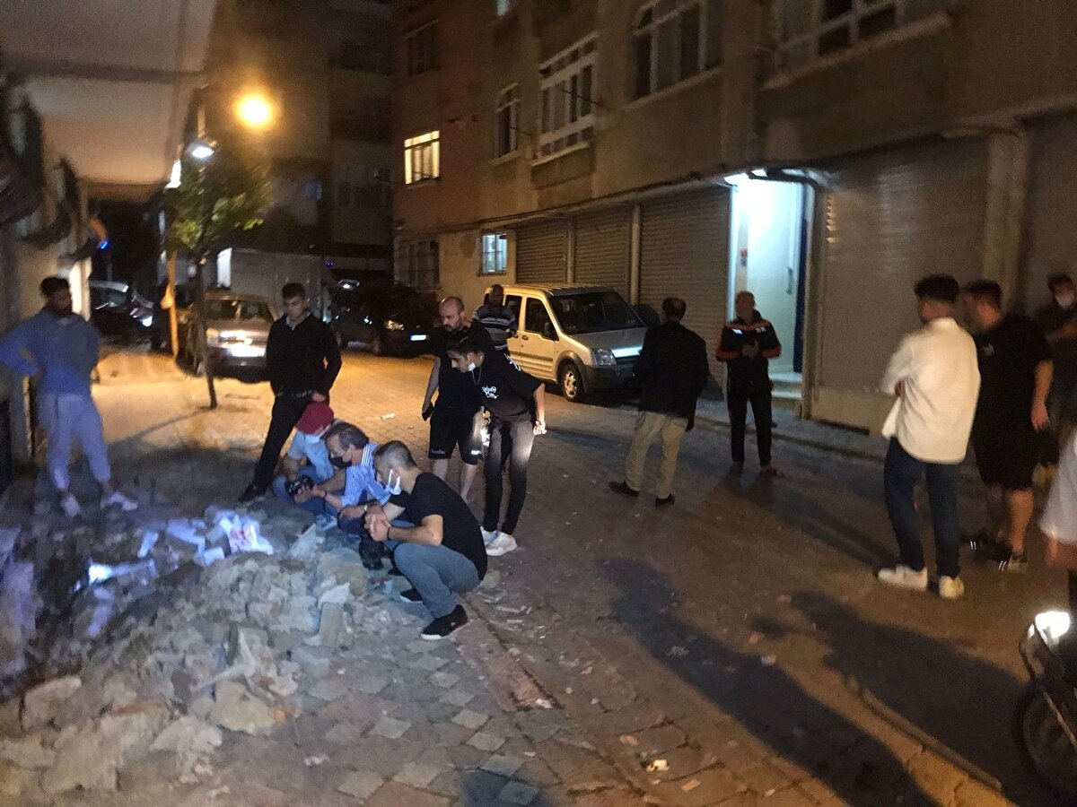 Mahalle sakini Muhammed Duyar ise, internetten araştırdıklarını, yılanın çok zehirli bir yılan olduğunu belirtti.