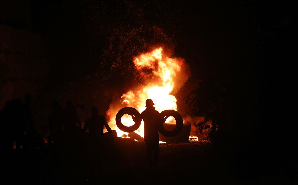 Muhammed Azzam takma isimli 20'li yaşlarındaki Filistinli genç katıldığı faaliyetler sırasında, Sonumu bilmeden evimden çıkıyorum. İsrail askerlerinin kurşunuyla yaralanabilir hatta şehit olabilirim ama bununla beraber korkmuyorum. Yerleşimcileri kovmak ve halk direnişinin devamı şu an en önemli şey. dedi.