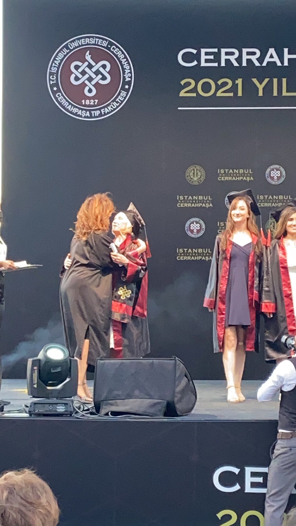 1964-1965 senesi İstanbul Tıp'a girdiğini belirten Süner 3. sınıfta okuduğum sene evlendim. 2 sene ara verdim, geri döndüğümde üniversite kaydımı silmişti. Çalışma hayatına başladım 35 sene çalıştım. Emekli oldum. Emekli olduktan sonra çeşitli kurslara gittim dedi. 